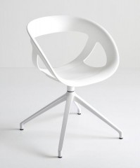 Комфортное поворотное кресло Gaber Moema L V U