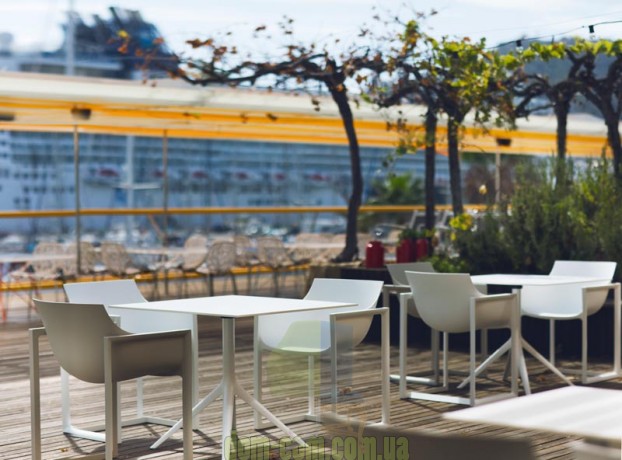 Кресло Vondom Wall Street от Eugeni Quitllet