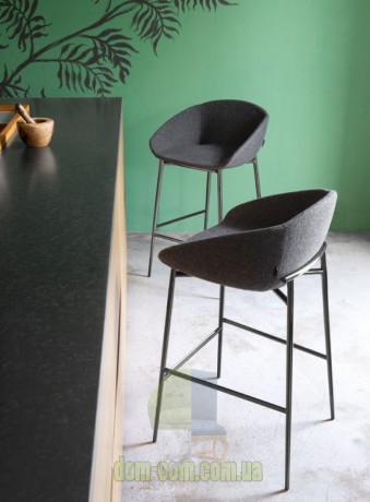 Изысканный барный стул Calligaris Love CS1886 CS1887
