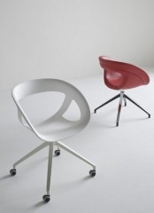 Комфортное офисное кресло Gaber Moema 5R 05R UR