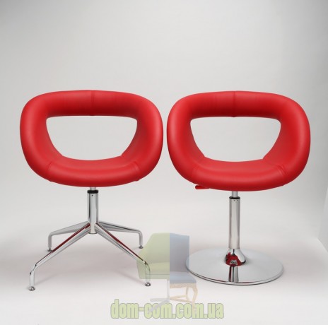 Комфортное поворотное мягкое кресло Gaber Moema L U