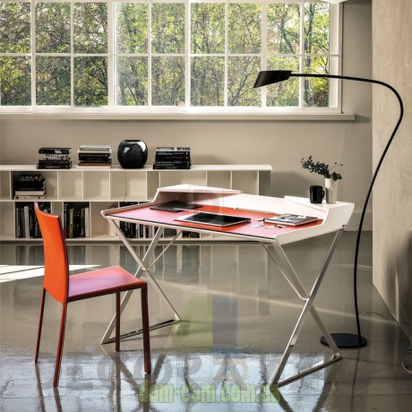 Дизайнерский письменный стол Cattelan Italia Qwerty