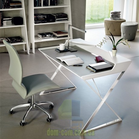 Дизайнерский письменный стол Cattelan Italia Qwerty