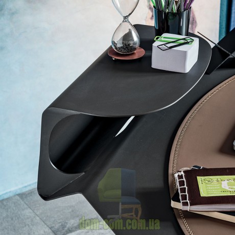 Небольшой дизайнерский письменный стол Cattelan Italia Storm