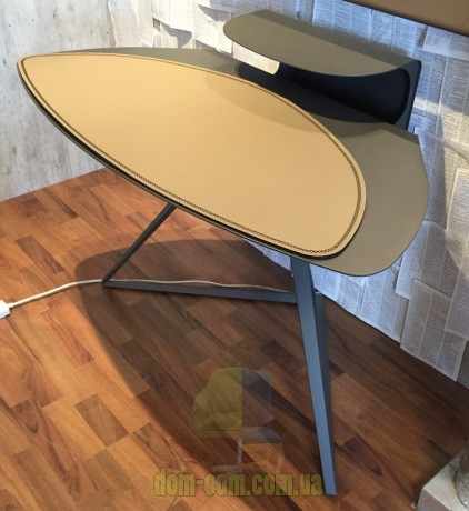 Небольшой дизайнерский письменный стол Cattelan Italia Storm