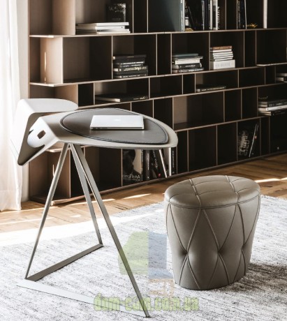 Небольшой дизайнерский письменный стол Cattelan Italia Storm