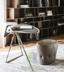 Небольшой дизайнерский письменный стол Cattelan Italia Storm