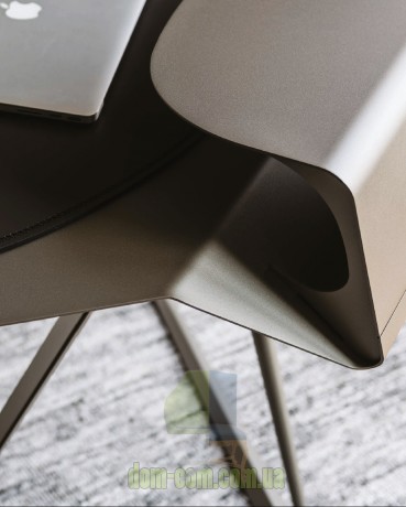 Небольшой дизайнерский письменный стол Cattelan Italia Storm