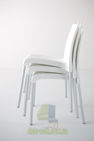  Штабелируемый стул из технополимера Gaber MAYA