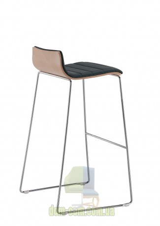 Барный стул на полозьях Sesta Q2