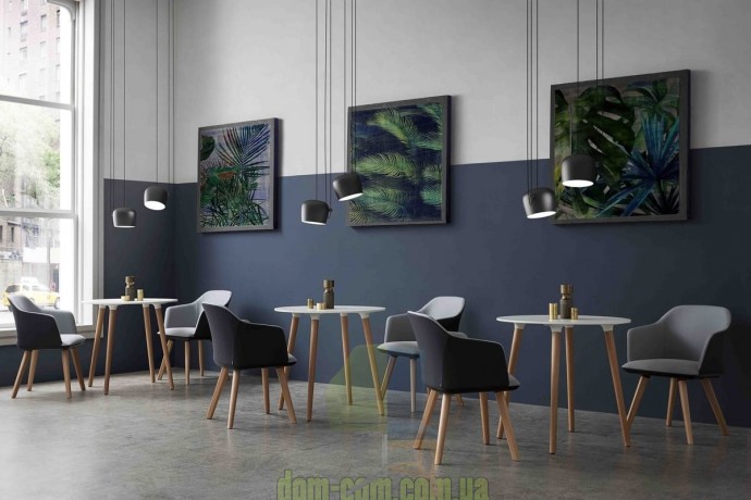 Уютное кресло на деревянных ножках Gaber MANAA 