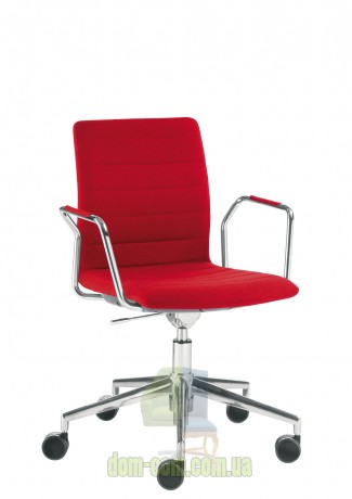 Поворотный пятилучевой стул для офиса Sesta Q2