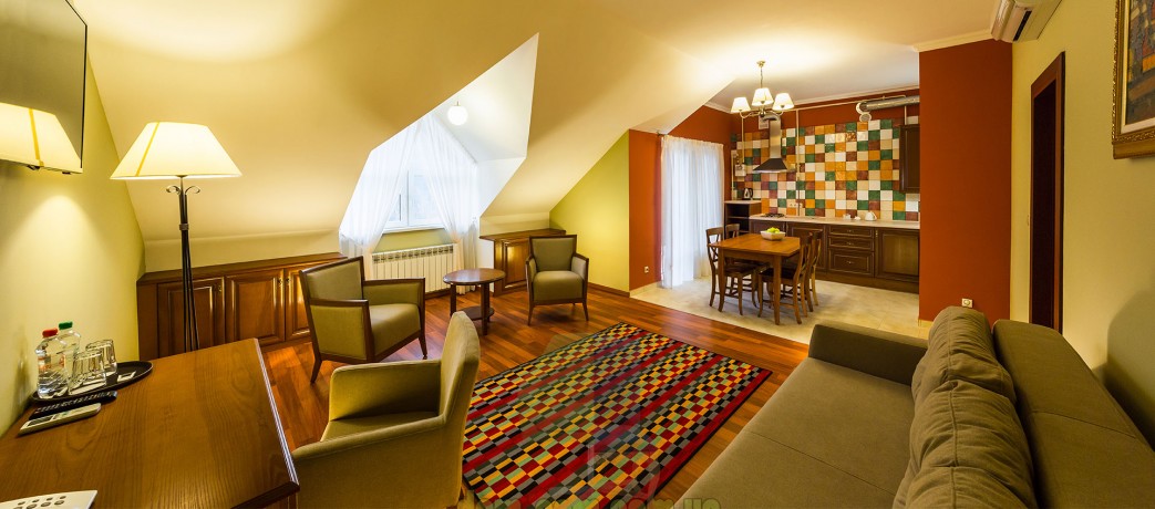 Деревянное большое кресло Cizeta Blios 1180 PO