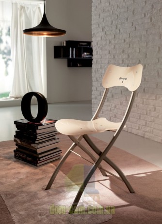 Небольшой прозрачный складной стул Ozzio Italia Opla