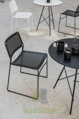 Стул из стали на полозьях Midj Slim