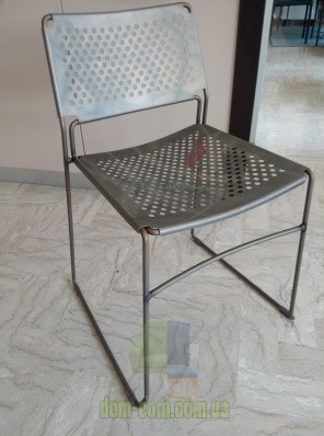 Стул из стали на полозьях Midj Slim