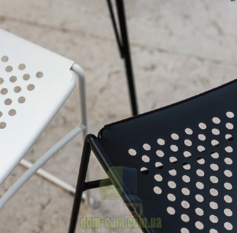 Стул из стали на полозьях Midj Slim