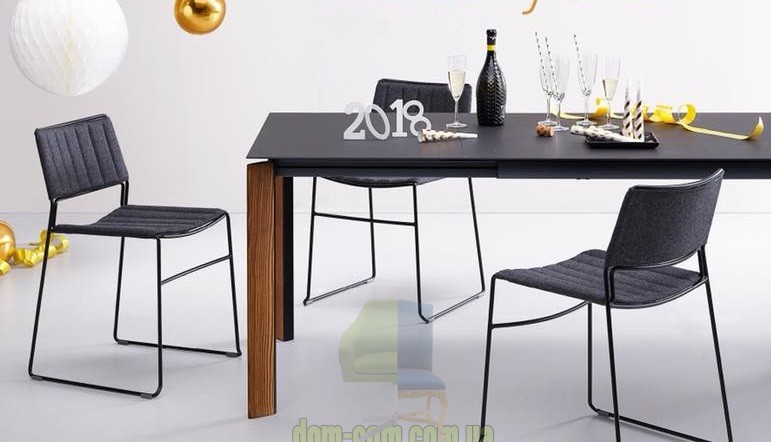 Стул из стали на полозьях в мягкой обивке Midj Slim