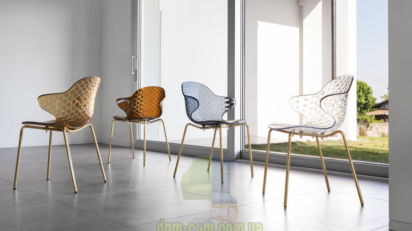 Красивый стул из поликарбоната Calligaris Saint Tropez CS/1845