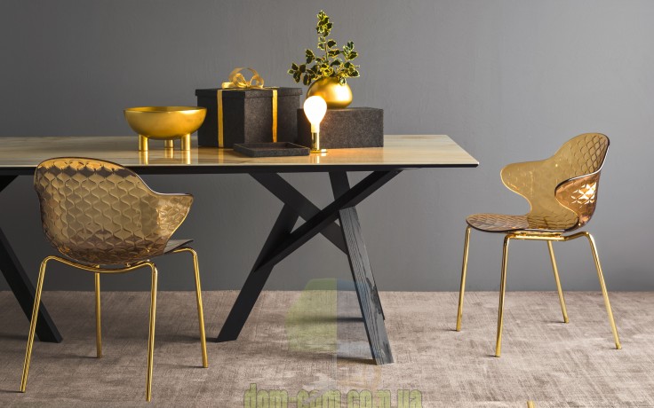 Красивый стул из поликарбоната Calligaris Saint Tropez CS/1845