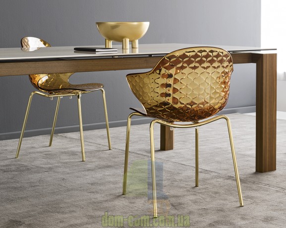 Красивый стул из поликарбоната Calligaris Saint Tropez CS/1845