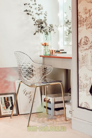 Красивый стул из поликарбоната Calligaris Saint Tropez CS/1845