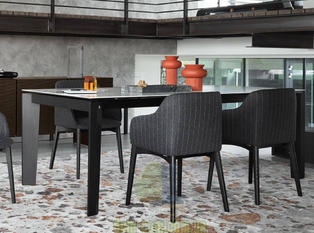 Стильный обеденный стол Calligaris Alpha