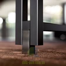 Обеденный стол в индустриальном стиле Calligaris Berlin