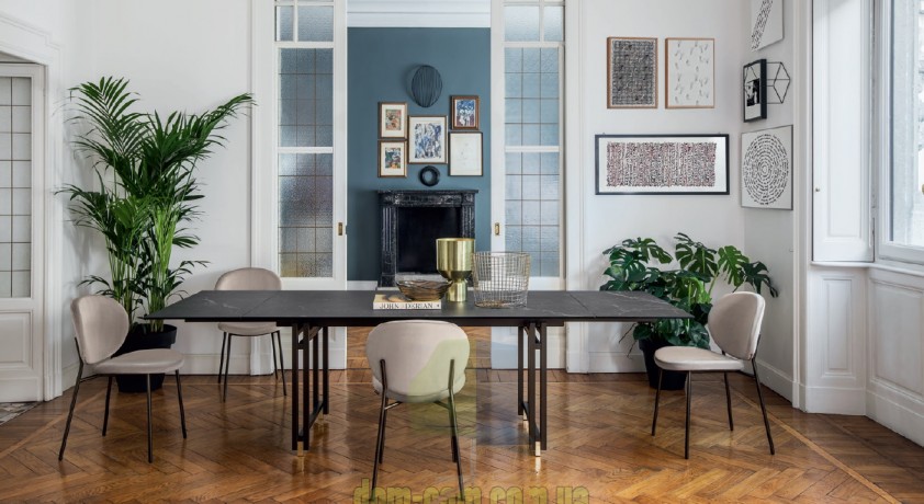 Обеденный стол в индустриальном стиле Calligaris Berlin