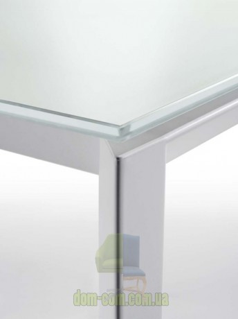 Лаконичный обеденный стол Midj Klass