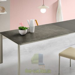 Лаконичный обеденный стол Midj Klass