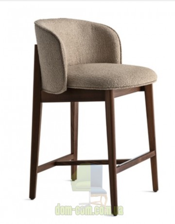 Элегантный полубарный стул с удобной спинкой Abrey Calligaris CS2042