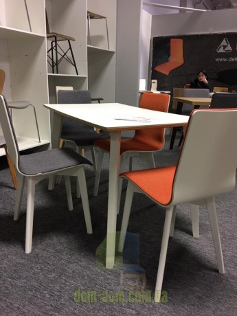 Стул из гнутой фанеры Delta Luka Soft RW