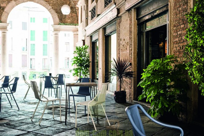 Стильный металлический стул Midj Ola