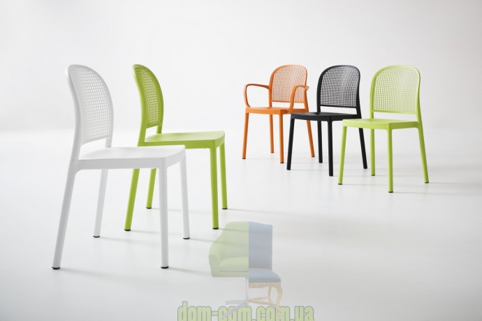 Стул с красивыми мягкими линиями Gaber PANAMA