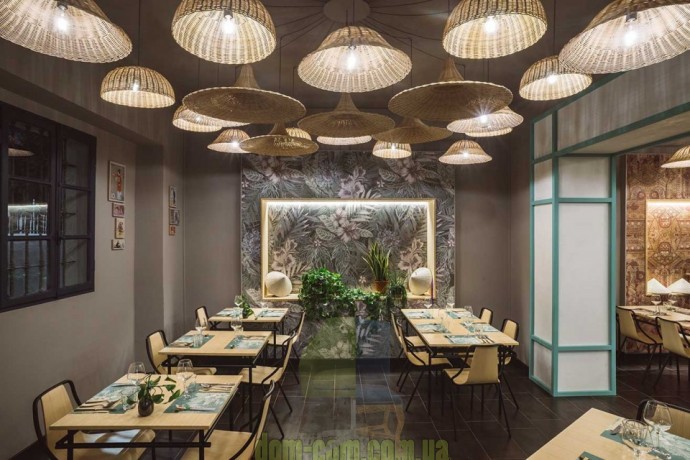 Металлический стул сидением из фанеры Midj Ola