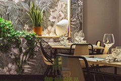 Металлический стул сидением из фанеры Midj Ola