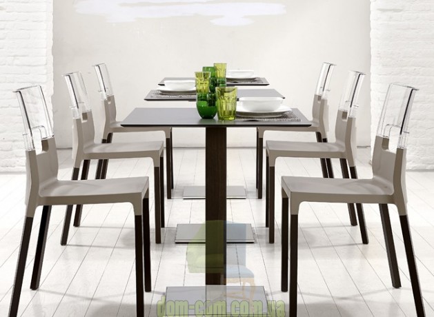 Пластиковый стул на деревянных ножках SCAB Design Natural Diva 