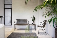 Стильный металлический стул с подлокотниками Midj Ola