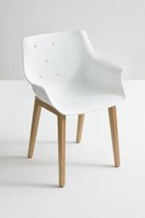 Кресло на деревянных ножках Gaber MORE 