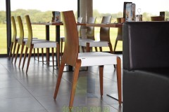 Стул с деревянной спинкой Cizeta Sendy 152  SE