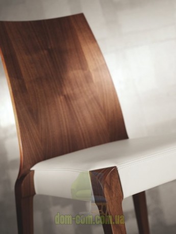 Стул с деревянной спинкой Cizeta Sendy 152  SE