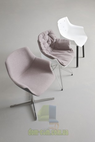 Поворотное мягкое кресло Gaber MORE 