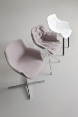 Поворотное мягкое кресло Gaber MORE 