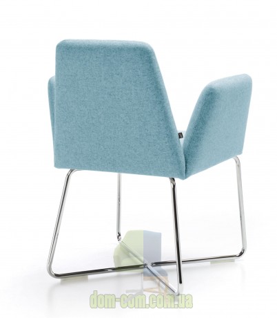 Удобное современное кресло Noti Manta