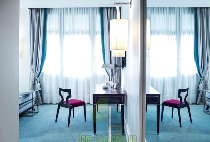 Стул с деревянной рельефной спинкой Cizeta Sendy 152 1SE 2SE