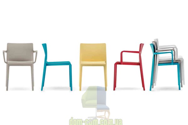 Штабелируемый барный стул Pedrali Volt 677 678