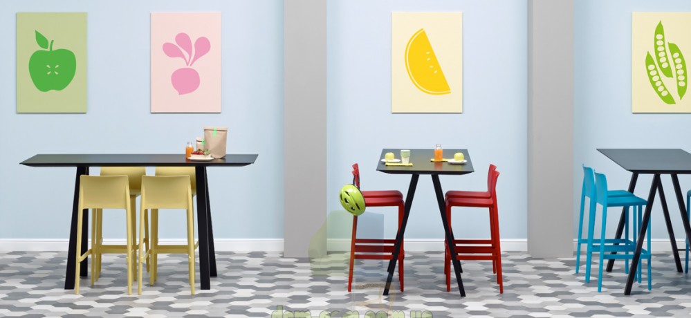 Штабелируемый барный стул Pedrali Volt 677 678