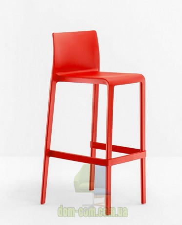 Штабелируемый барный стул Pedrali Volt 677 678