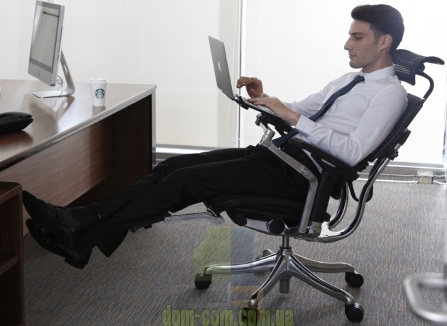 Кресло Comfort Seating Group Ergohuman plus с подставкой для ног